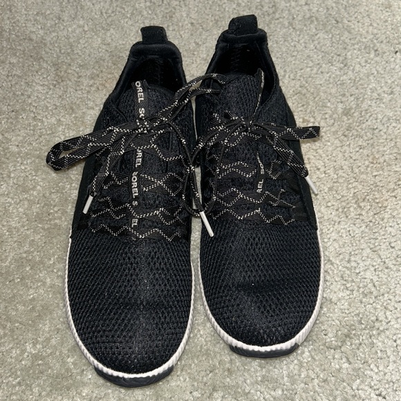 Sorel In and Out shoes! - Picture 2 of 7